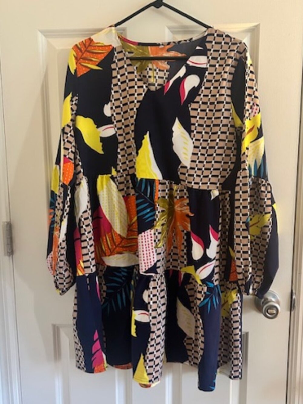 AMORETU BOLD ABSTRACT DRESS XL - Picture 5 of 11